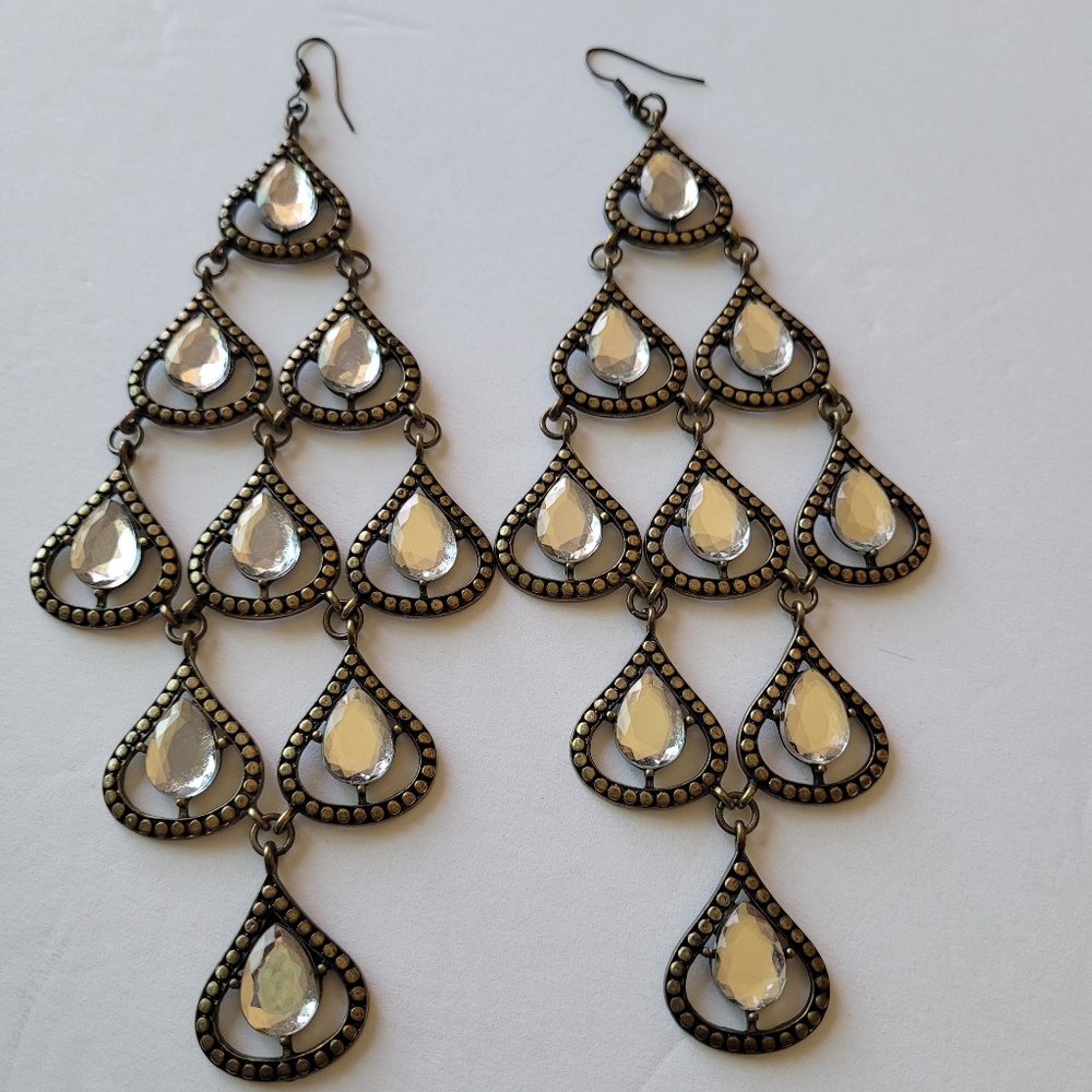 Chandelier earrings
